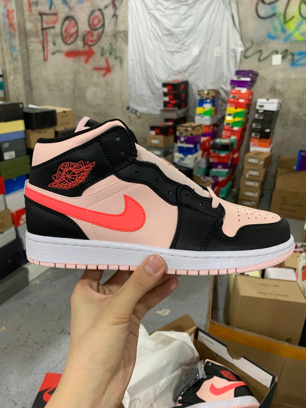 Air Jordan 1 Mid