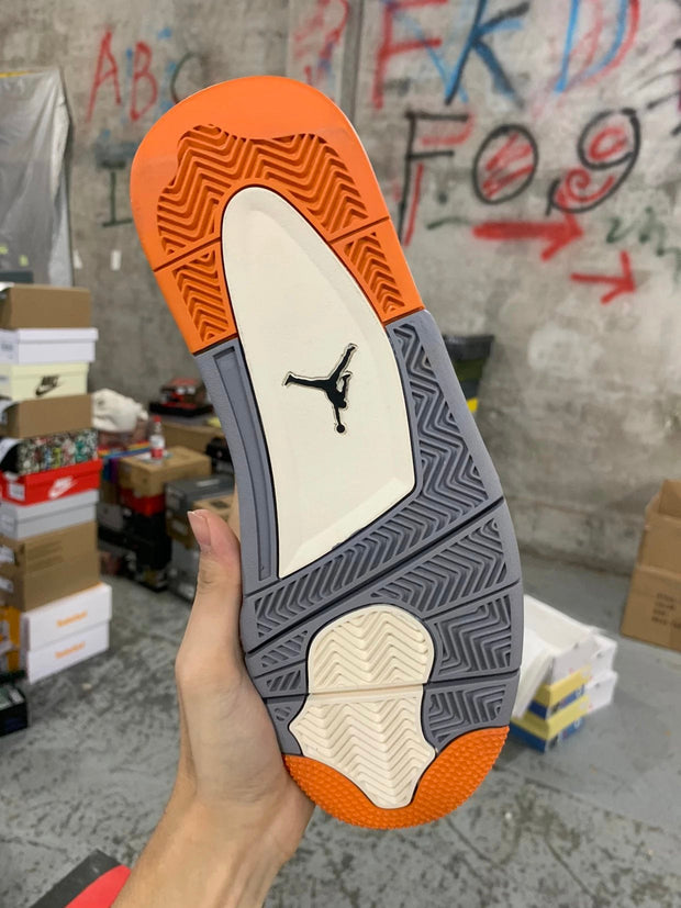 Air Jordan 4