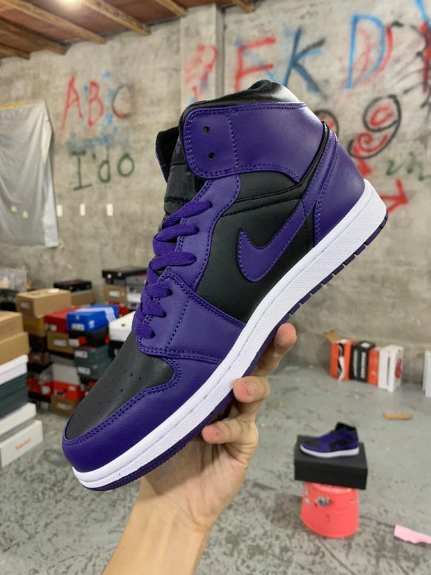 Air Jordan 1 Mid "Purple Black”
