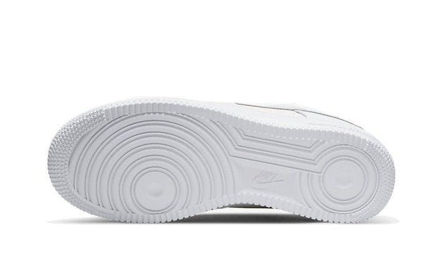 '07 Essential White Black Paisley