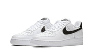 '07 White Black Pebbled Leather