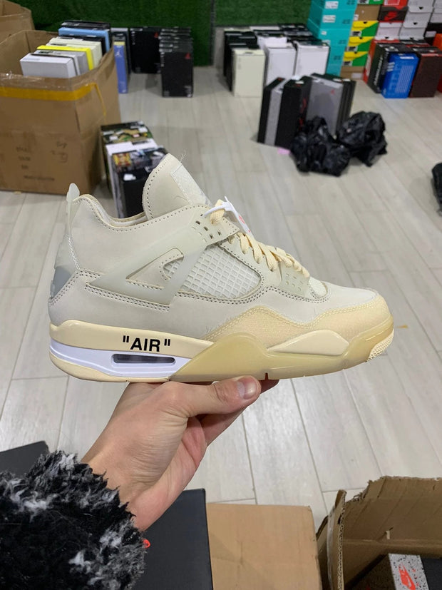 Air Jordan 4 × off white