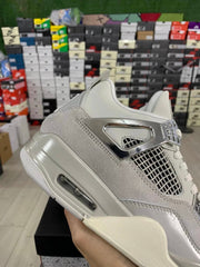 Air Jordan 4 Retro "Frozen Moments"