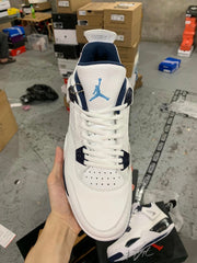 Air Jordan 4 Retro Columbia (2015）