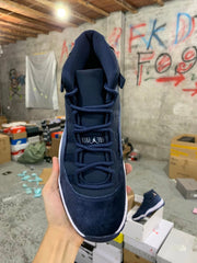 Air Jordan 11 Velvet "Midnight Navy"