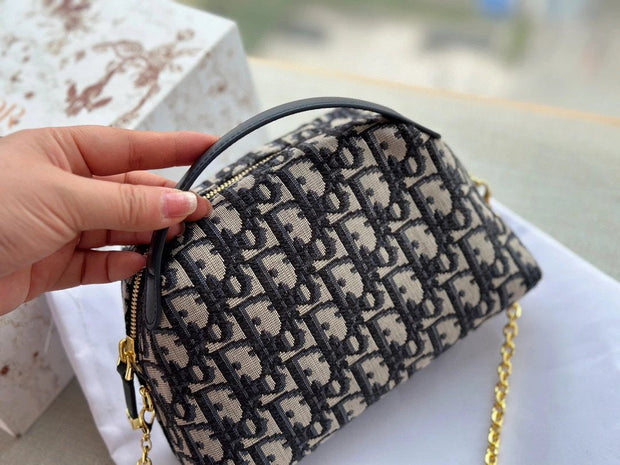 Dior small shoulder chain bag