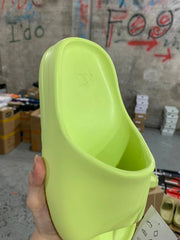 AD originals Yeezy Slide "Pure"'