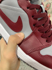 Air Jordan 1 Mid Team Rea