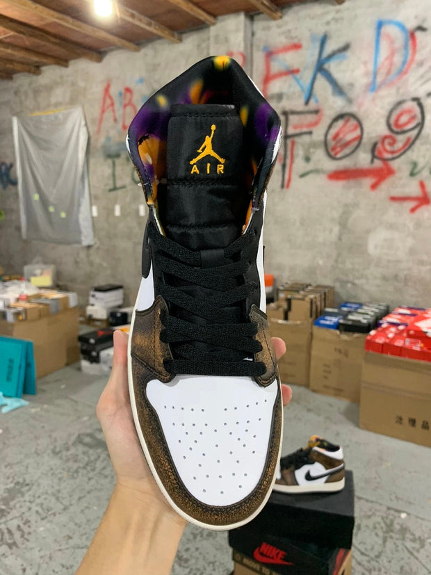 Air Jordan 1 Mid Wear Away