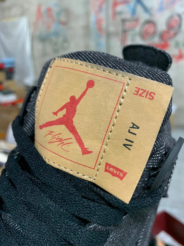 Air Jordan 4 Retro X Levis