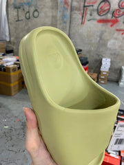 AD originals Yeezy Slide "Pure"'
