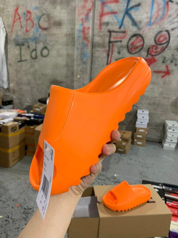 AD originals Yeezy Slide "Pure"'