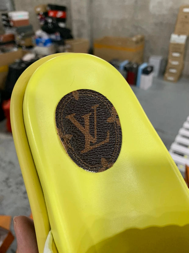 LV 22