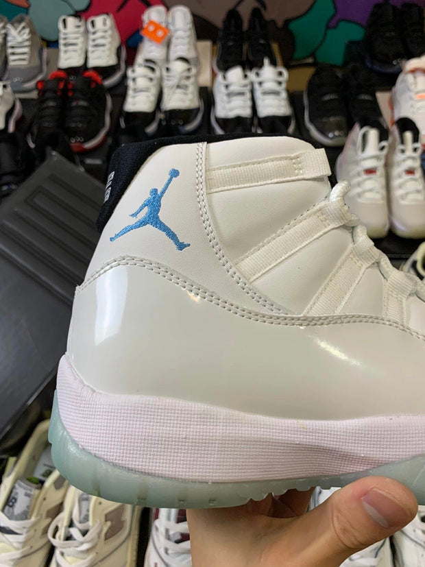 Air Jordan 11