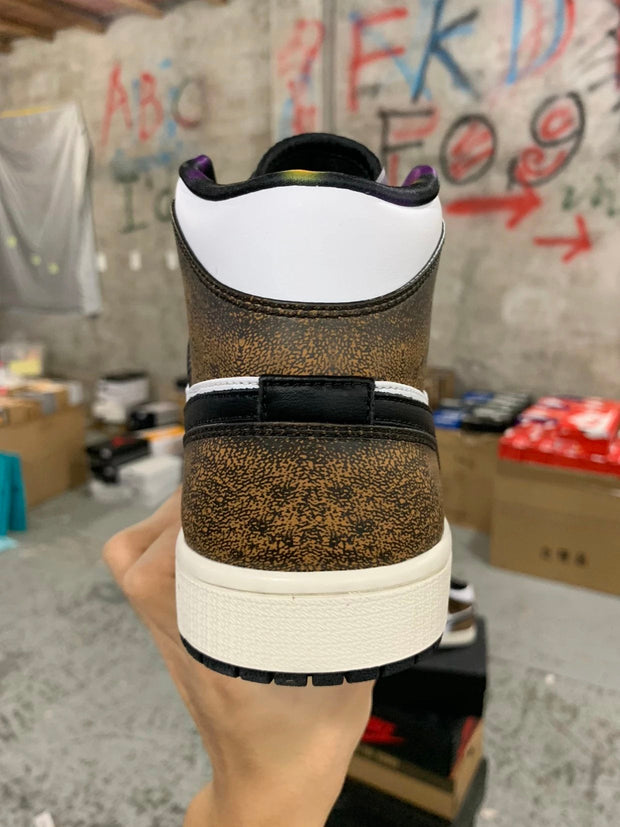 Air Jordan 1 Mid Wear Away