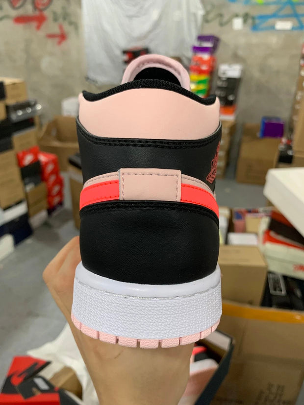 Air Jordan 1 Mid