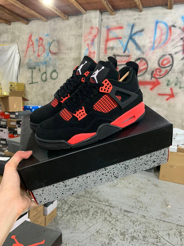 Air Jordan 4 Retro "Red Thunder"