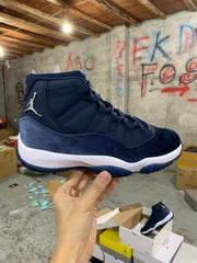 Air Jordan 11 Velvet "Midnight Navy"