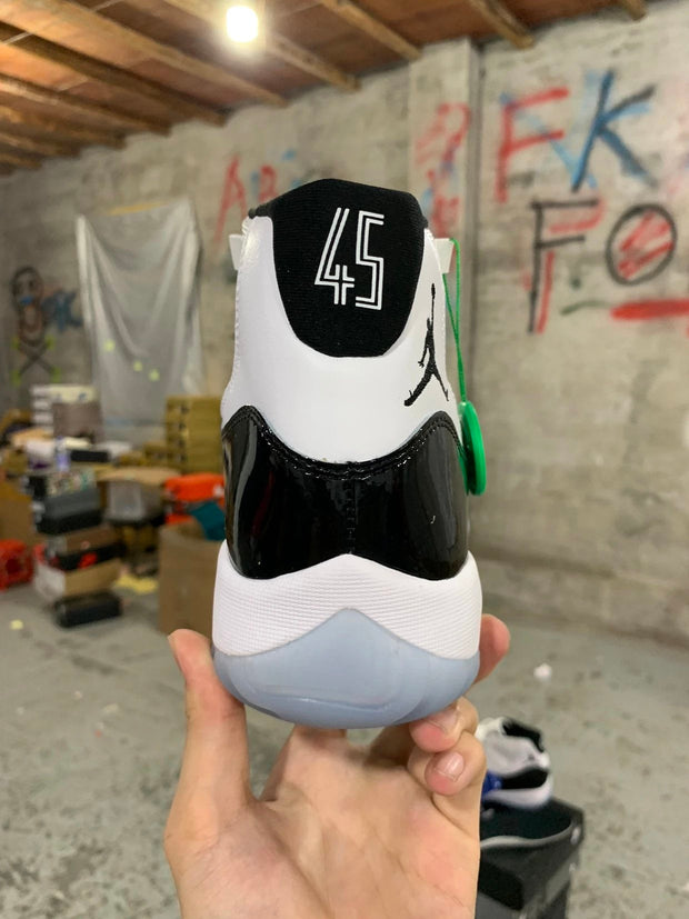 Air Jordan 11 “Concord”