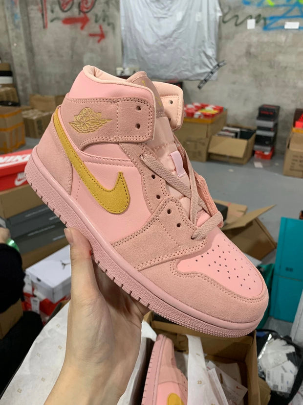 Air Jordan 1 Mid