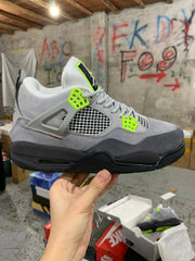 Air Jordan 4 Retro LE "Air Max 95 Neon