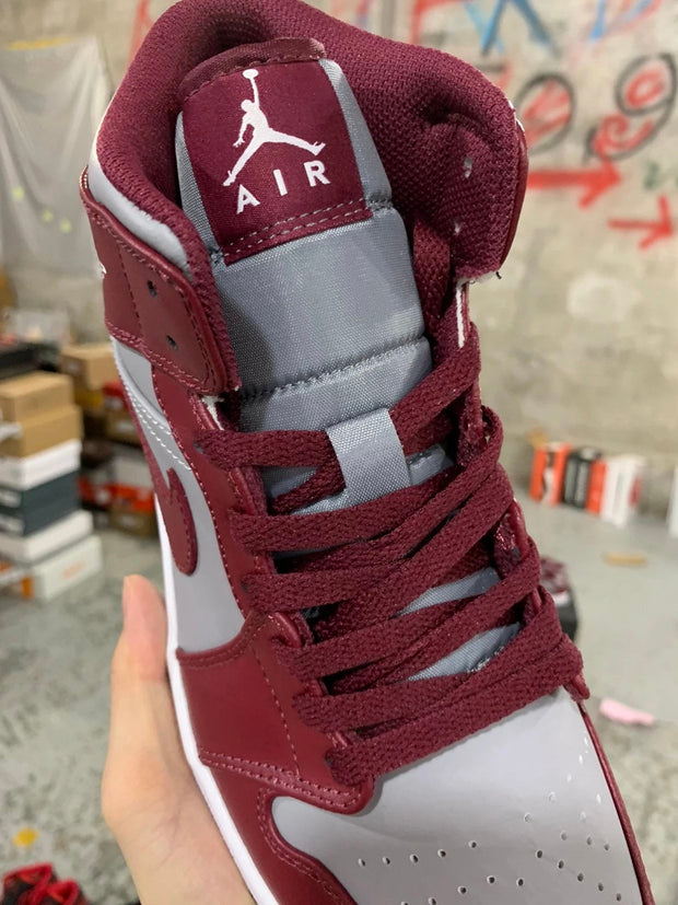 Air Jordan 1 Mid Team Rea