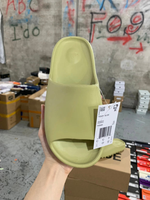 AD originals Yeezy Slide "Pure"'