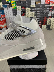 Air Jordan 4 Retro "Frozen Moments"