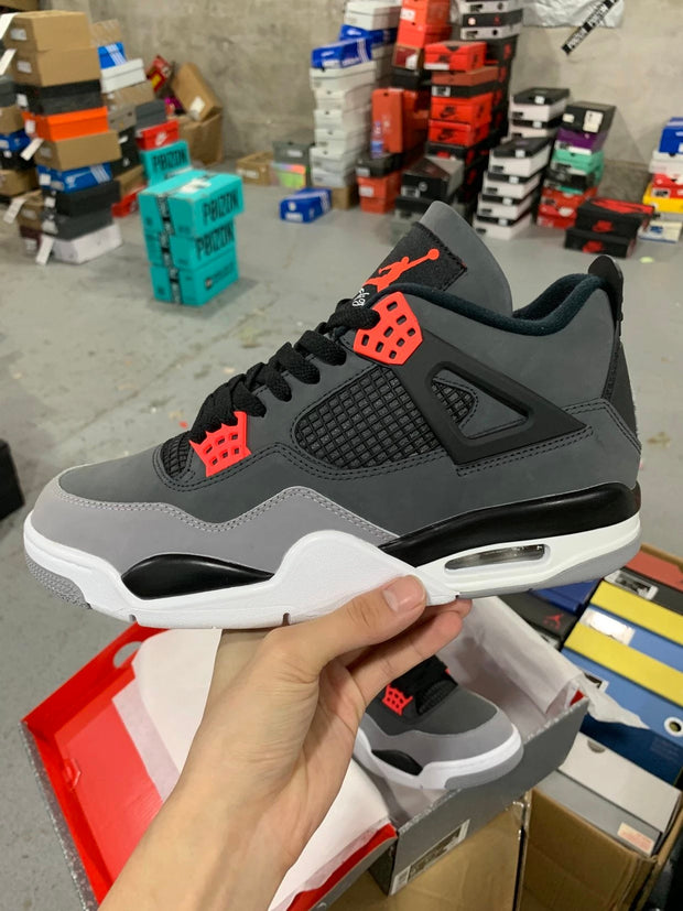 AJ4