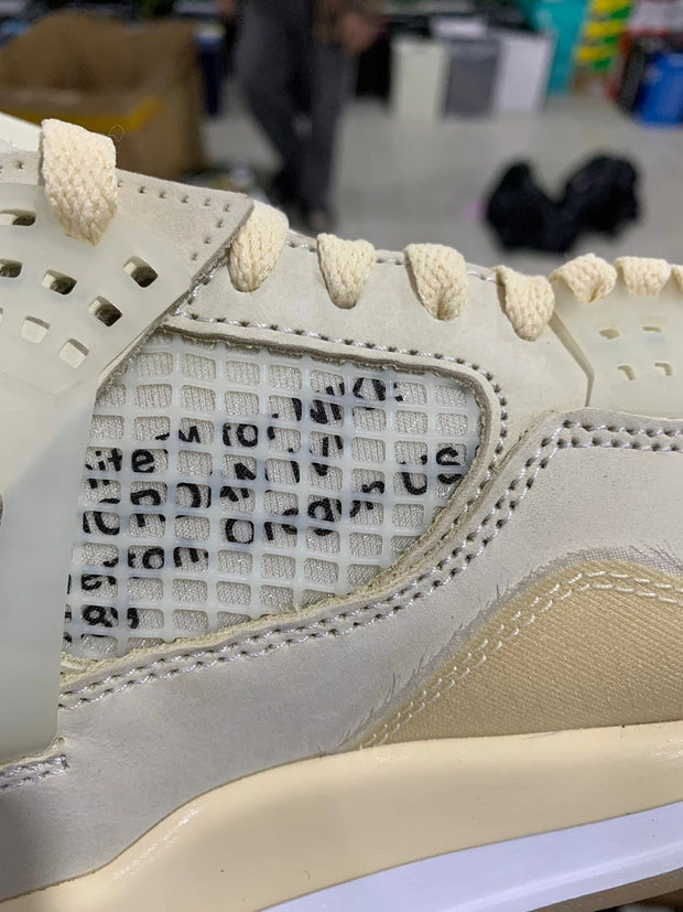 Air Jordan 4 × off white
