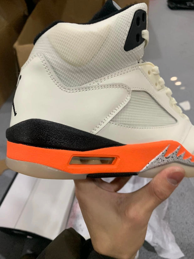 Air Jordan 5 Retro