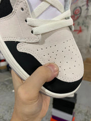 Air Jordan 1 Mid SE