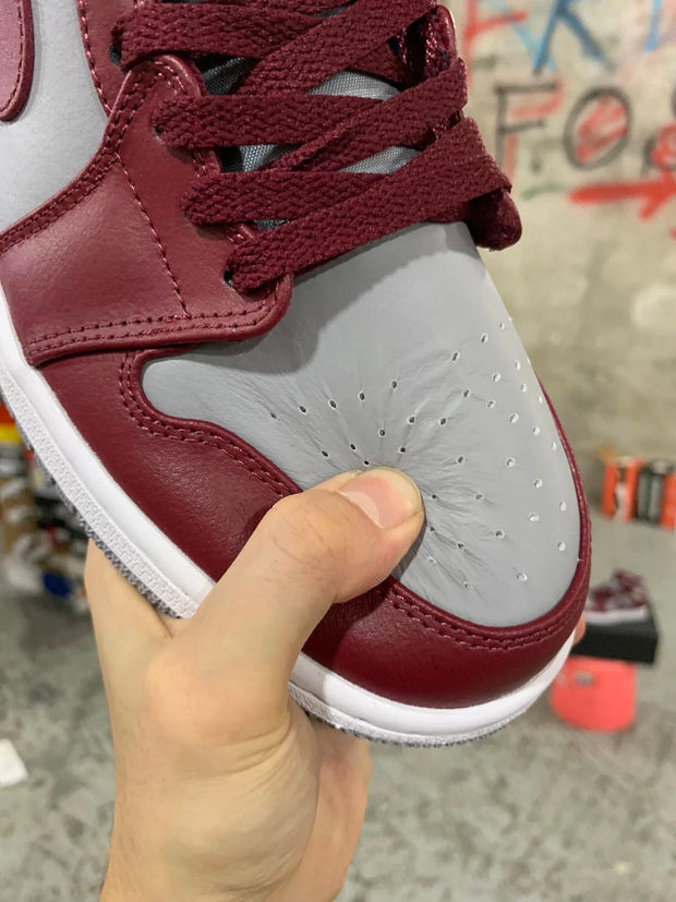 Air Jordan 1 Mid Team Rea