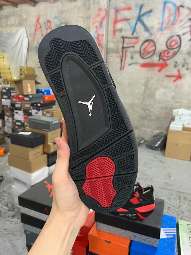 Air Jordan 4 Retro "Red Thunder"