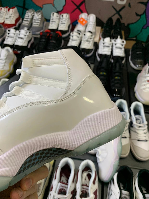 Air Jordan 11