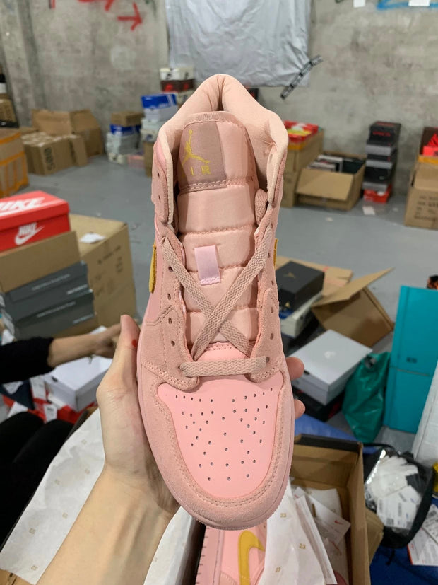 Air Jordan 1 Mid