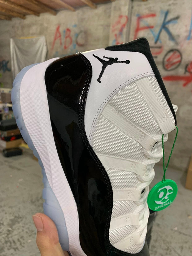 Air Jordan 11 “Concord”