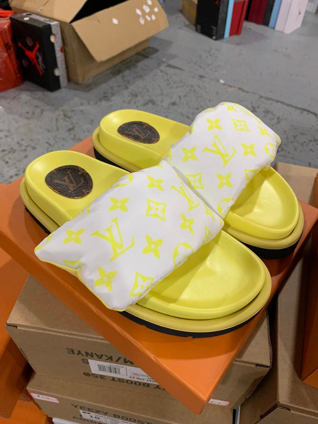 LV 22