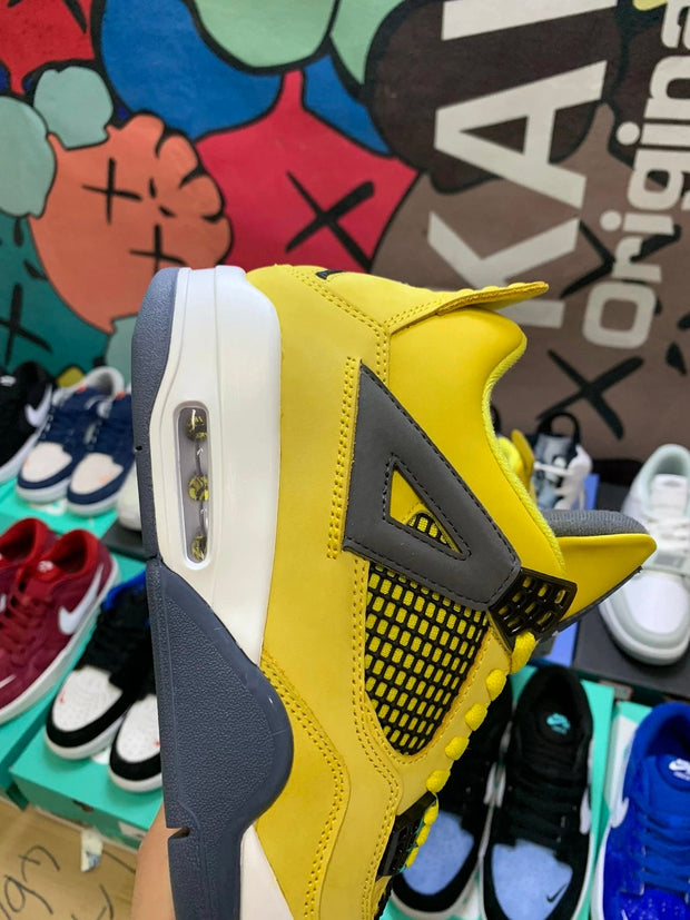 Air Jordan 4 Retro Lighting