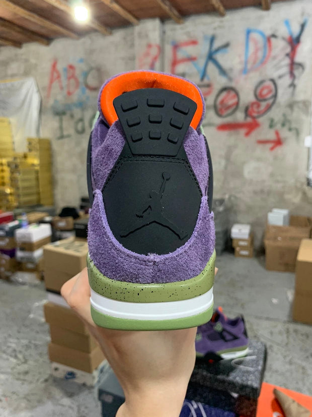 Air Jordan 4 Retro“Canyon Purple”