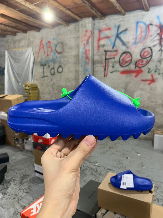 AD originals Yeezy Slide"Pure"'
