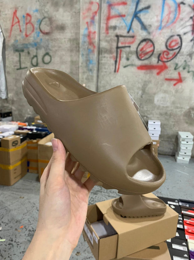 AD originals Yeezy Slide "Pure"'