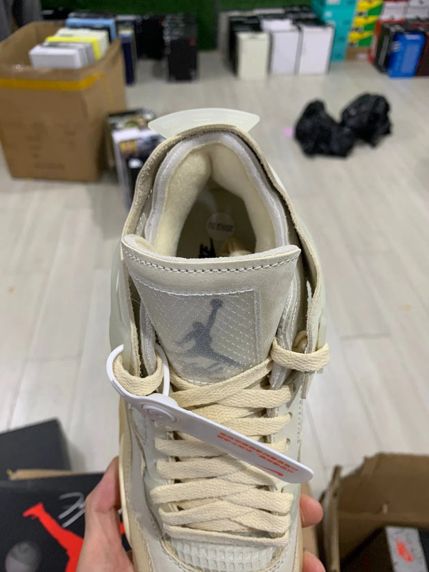 Air Jordan 4 × off white
