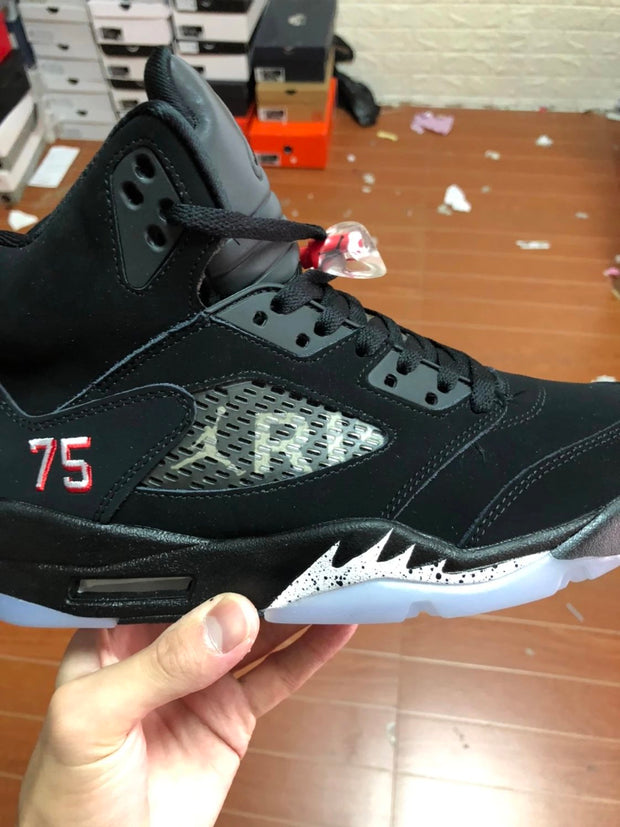 75 Air Jordan 5 SE“ Psg” 2.0