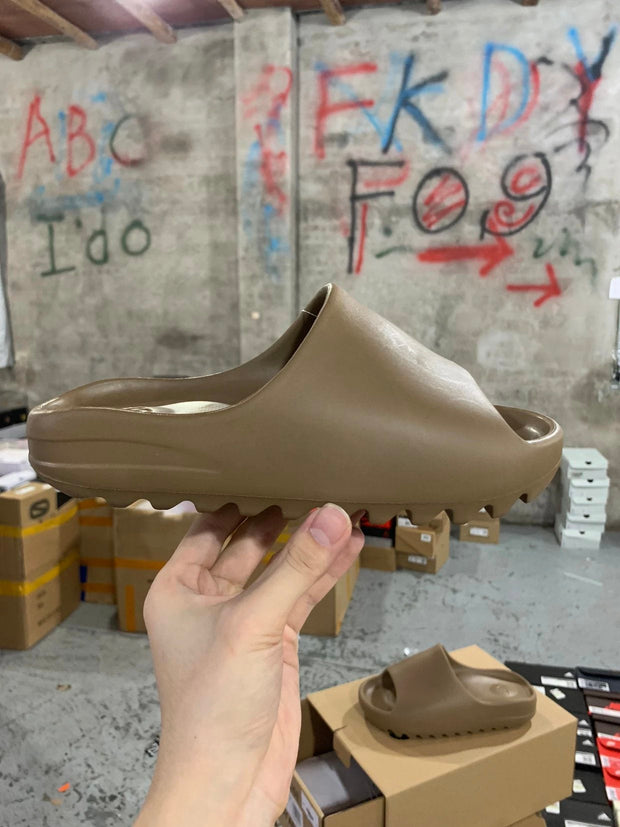 AD originals Yeezy Slide "Pure"'