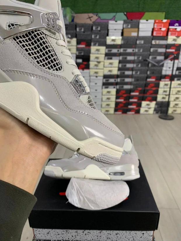 Air Jordan 4 Retro "Frozen Moments"