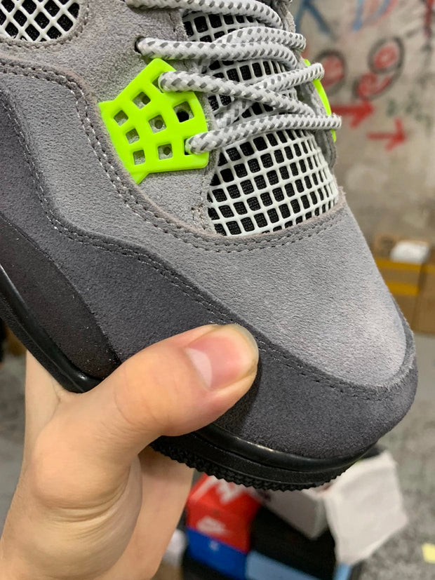 Air Jordan 4 Retro LE "Air Max 95 Neon
