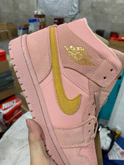 Air Jordan 1 Mid