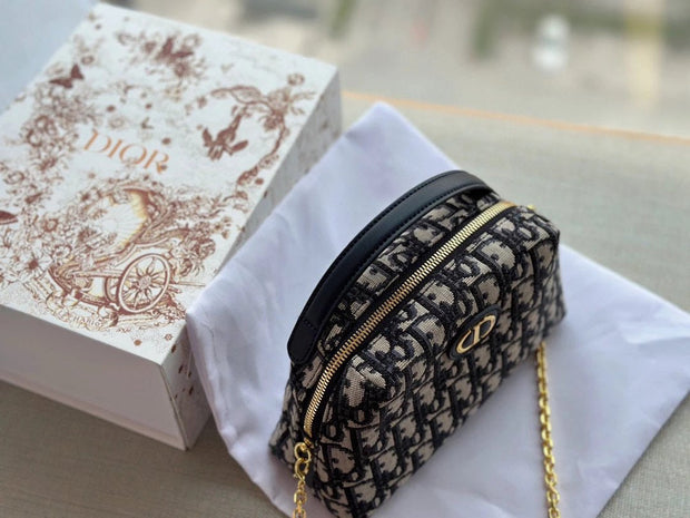 Dior small shoulder chain bag