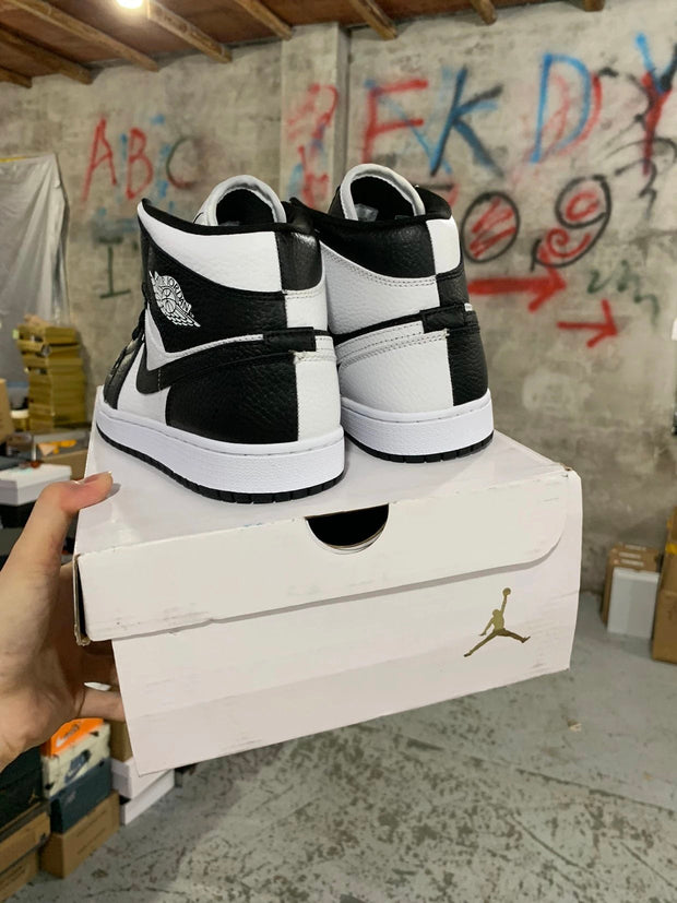 Air Jordan 1 Mid